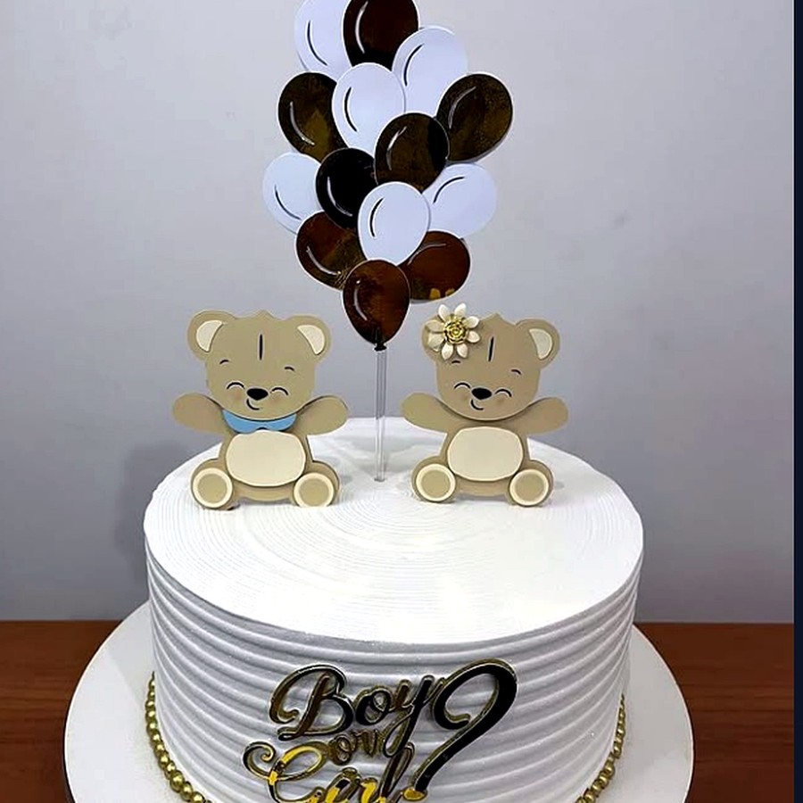 Bolo com topper de ursinhos